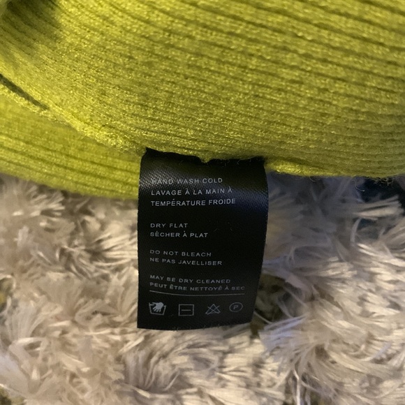 NWOT - Lime green knit mini skirt - Picture 7 of 7